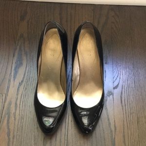 Guess black patent size 9 heels